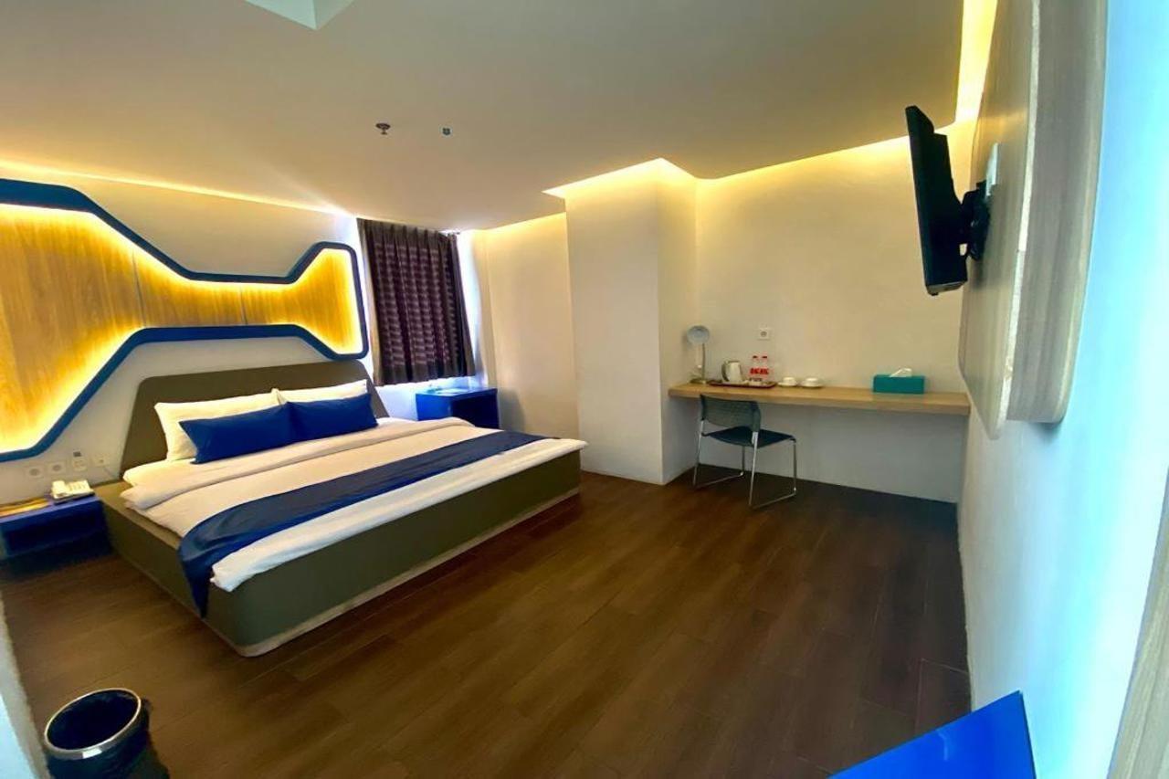 Golden Palace Hotel Batu Merah Eksteriør bilde
